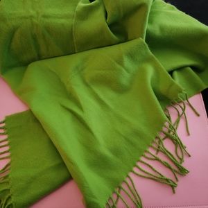 100% CASHMERE GREEN SCARF